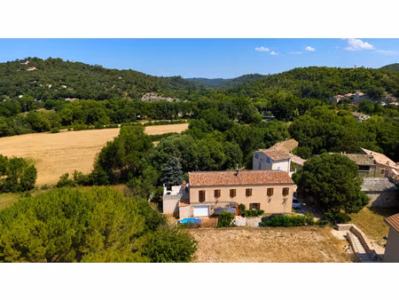 ensemble immobilier de caractère 228m2