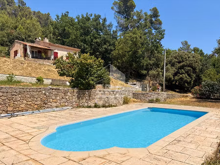 deux maisons camps la source 6 pieces 120 m2 sur 43 000m² de parcelle