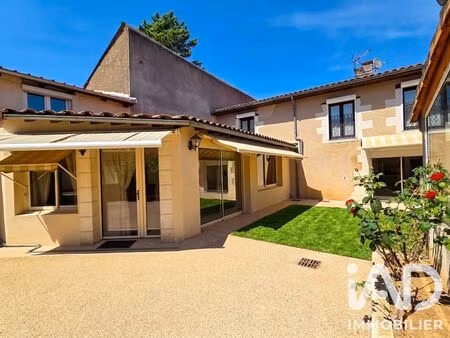 maison à neuville-de-poitou (86170)