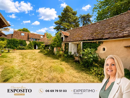 ensemble immobilier plein de charme avec maison principale 