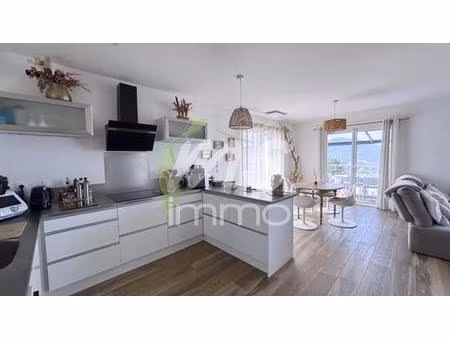 villa t5 de 142 m² - la batie neuve