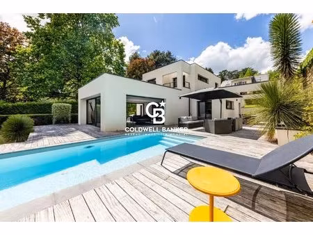 orvault bourg – maison contemporaine 4 chambres avec piscine