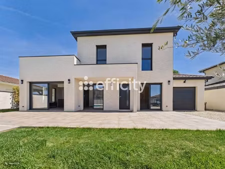 maison 5 pièces - 163 m²
