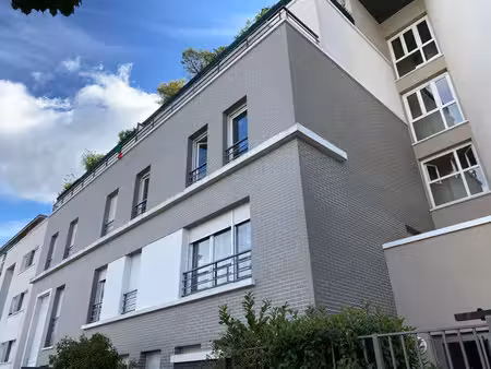 location appartement 2 pièces 42 m² à corbeil-essonnes (91100)