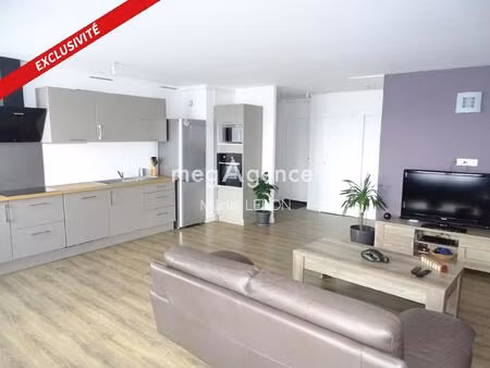 t4 - 2 chambres + salon - 78 m² - balcon