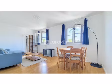 dernier étage au coeur de ville