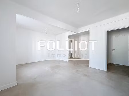 à vendre ? local idéal pour profession libérale ou bureaux 136 m2