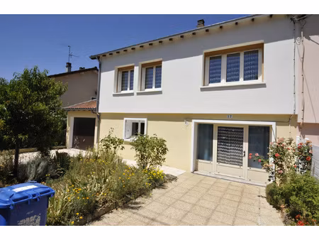 maison secteur des courrière à isle  3 chambres