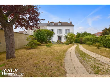 rare propriété de charme à vendre au perray-en-yvelines
