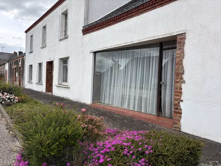 maison familiale de 250 m² habitables sur un terrain de 1 300 m²