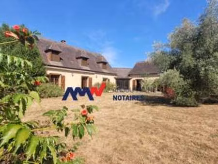vente maison à solesmes (72300) : à vendre / 230m² solesmes