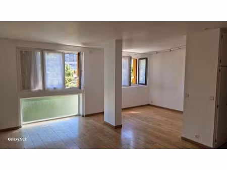 location appartement 3 pièces 63.2 m² à sevres (92310)  1 500 €