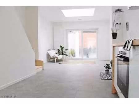 appartement de deux chambres avec terrasse