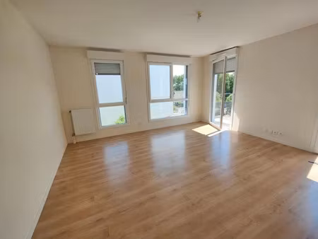 location appartement 3 pièces 62.28 m² à saint-michel-sur-orge (91240)  1 083 €