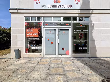 à louer ? bureaux / local commercial de 232 m² ? saint-maur-des-fossés