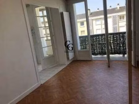 location appartement 3 pièces à rezé (44400) : à louer 3 pièces / 52m² rezé