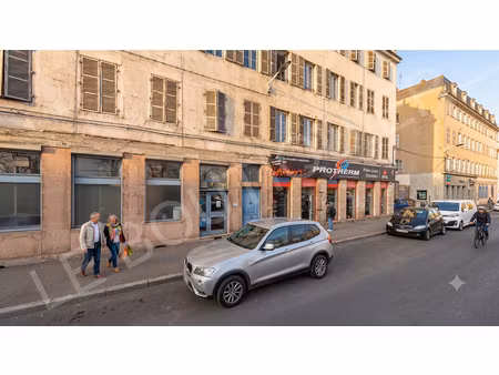 vente locaux professionnels 293 m² à macon (71000)  194 000 €