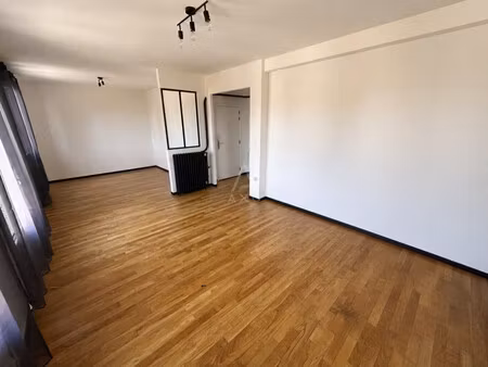 vente appartement fougeres  66m² 3 pièces 136 900€ avec garage