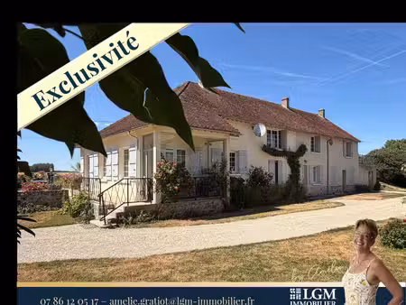 propriété de caractère de 168 m²- 4 chambres - dépendances