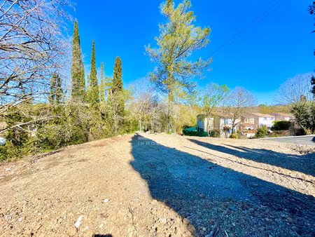 terrain mouans sartoux 614m² : rare !