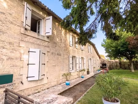 vente immeuble 0 pièces à jonzac (17500)  369 600 €