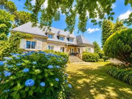 vente maison à larmor-plage (56260) : à vendre / 259m² larmor-plage