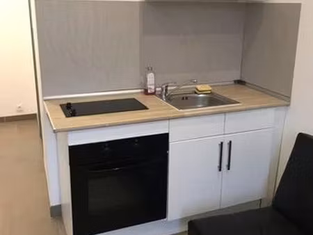 location appartement 1 pièce à vayres (33870)  420 €