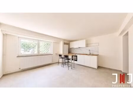 appartement à louer à avenue des prisonniers politiques 4 woluwe-saint-pierre (vbe44512)