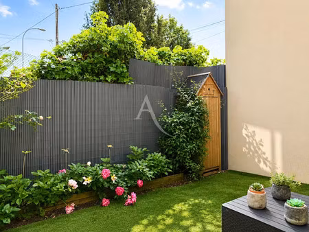 location meublée maison 4 pièces 80.5 m² à chatou (78400)  1 790 €