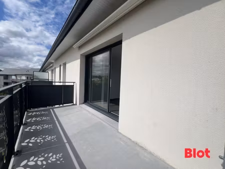a louer par blot - beau t3 avec balcon - chateaugiron
