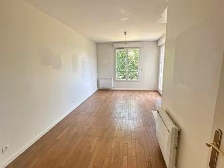 beau t2 44 05m2 - le plessis trévise