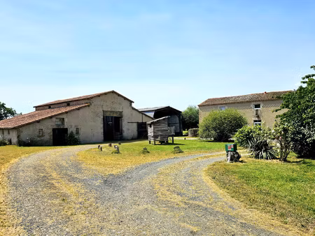corps de ferme a torfou