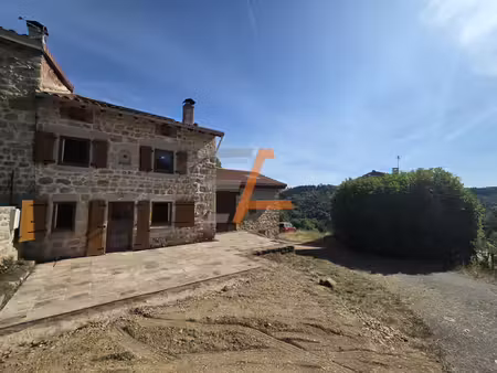 maison mitoyenne de 152m2 sur 400m2 de terrain