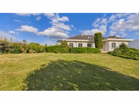 veymerange – maison familiale de 245 m² sur vaste terrain piscinable