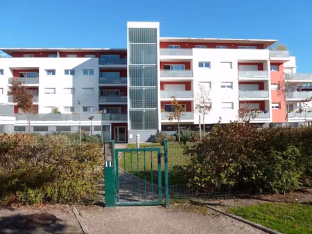 location meublée appartement 2 pièces 39.75 m² à bruges (33520)  740 €