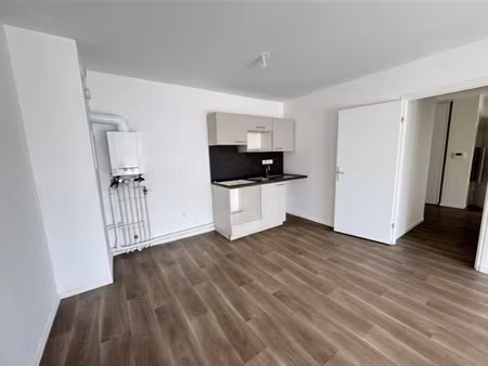 location appartement 3 pièces 58 m² à colombelles (14460)  685 €