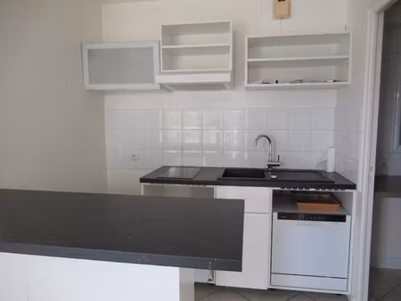 location appartement 2 pièces 41.14 m² à la rochelle (17000)  850 €