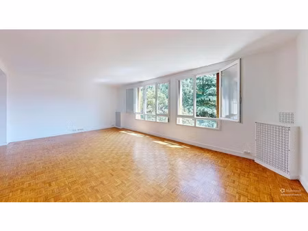 location appartement 5 pièces 79 m² à clamart (92140)  1 700 €