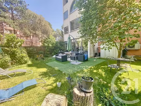 location meublée appartement 3 pièces 67.23 m² à montpellier (34000)  1 350 €