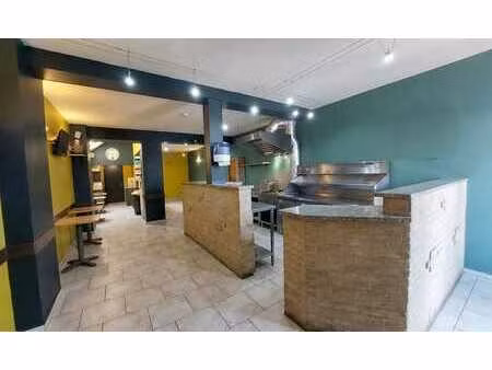 immeuble mixte avec rdc commercial et appart 2ch en duplex 