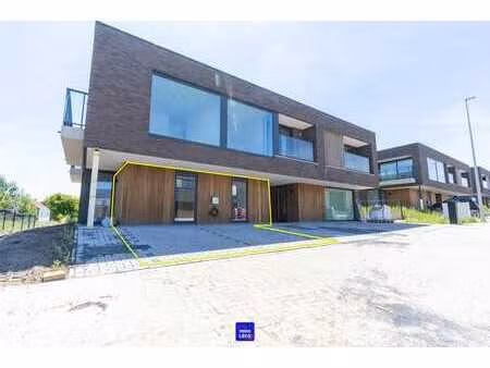 appartement neuf rez-de-chaussée avec jardin et parking 2 v