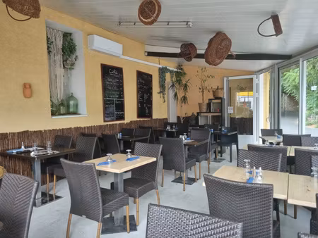 murs et fonds bar restaurant hebergement
