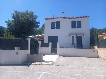 location meublée maison 6 pièces 114 m² à sainte-tulle (04220)  1 500 €