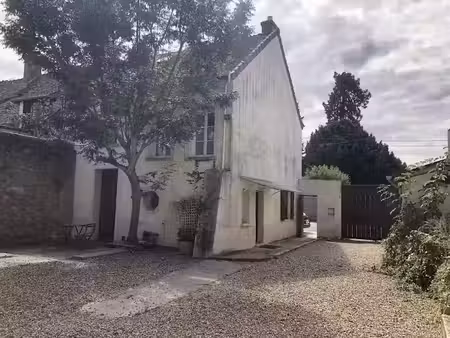 location maison 5 pièces 90 m² à fontenay-lès-briis (91640)  1 150 €