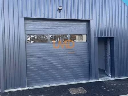 location locaux professionnels à gimont (32200)  936 €