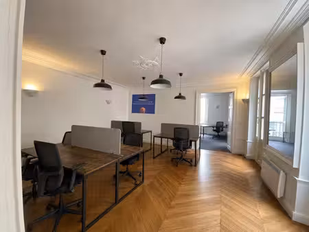 location locaux professionnels 150 m² à paris 1er (75001)  5 509 €