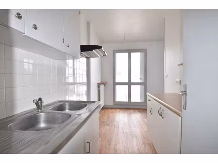 location appartement 1 pièce 42 m² à cosne-cours-sur-loire (58200)  504 €
