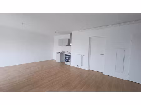 location appartement 4 pièces 87.95 m² à hazebrouck (59190)  1 105 €