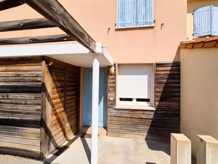 perpignan nord villa 2 faces avec piscine dans résidence s