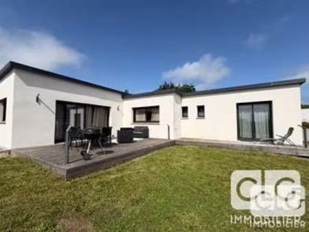 location maison meublé à ergué-gabéric (29500) : à louer meublé / 120m² ergué-gabéric